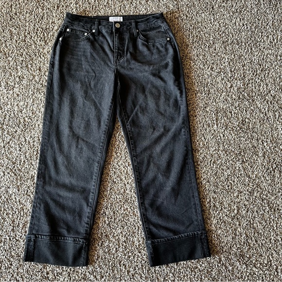 (EUC) Elegant Black  Cuffed Wide Leg Women's Jeans - Picture 3 of 9